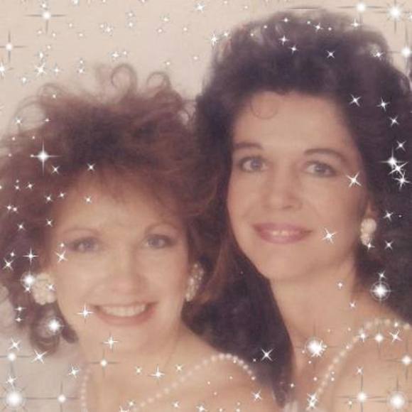 Meet your Posher, Carla - Picture 1 of 1